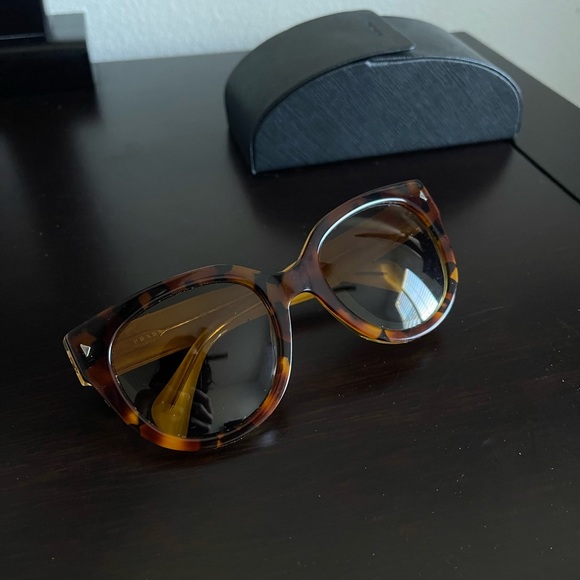 Prada Polarized Tortoise Cat Eye Sunglasses main image 5